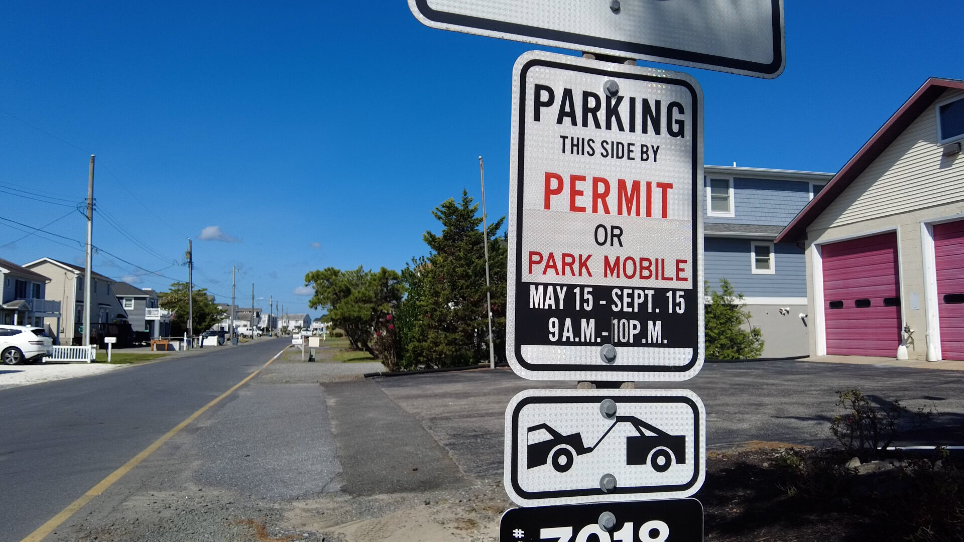 Fenwick Island considers reduced parking fees for local businesses